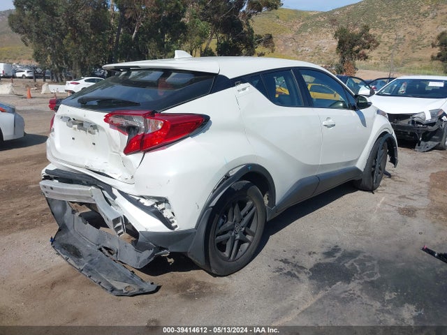 Toyota C-HR LE 2021 JTNKHMBX6M1101185 Image 4