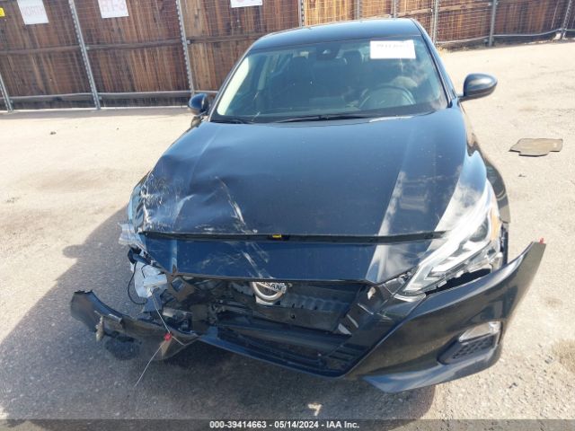 1N4BL4DWXNN305527 Nissan Altima Sv Intelligent Awd