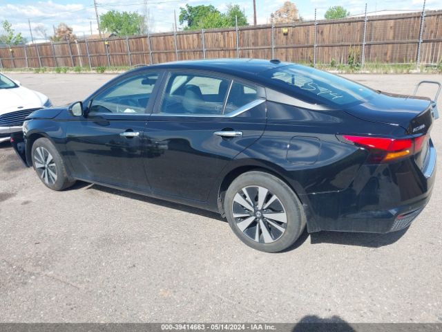 1N4BL4DWXNN305527 Nissan Altima Sv Intelligent Awd