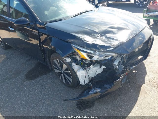 1N4BL4DWXNN305527 Nissan Altima Sv Intelligent Awd