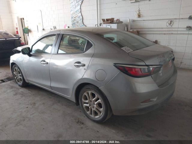 3MYDLBZV1GY122337 Scion IA