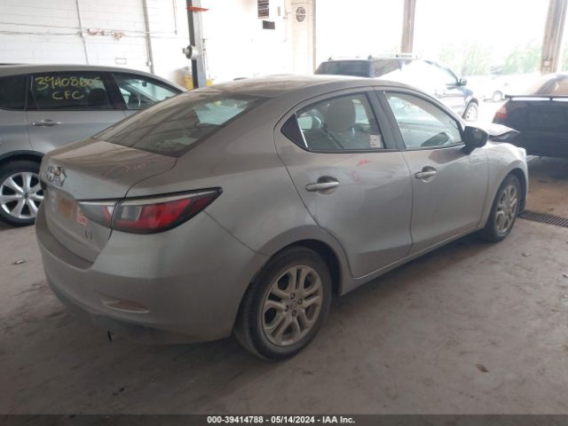 3MYDLBZV1GY122337 Scion IA