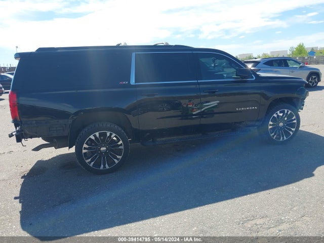 Chevrolet Suburban Lt 2018 1GNSKHKC8JR402491 Image 13