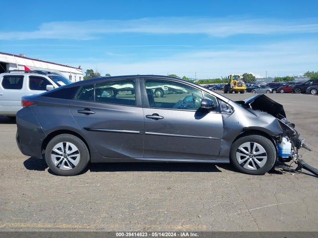 Toyota Prius Three 2018 JTDKARFU3J3545744 Image 14
