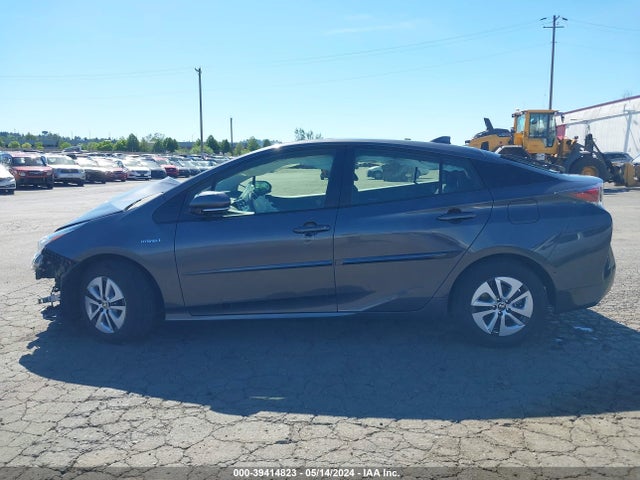 Toyota Prius Three 2018 JTDKARFU3J3545744 Image 15