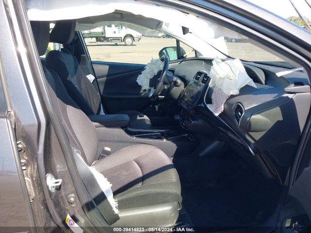 Toyota Prius Three 2018 JTDKARFU3J3545744 Image 5