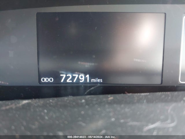 Toyota Prius Three 2018 JTDKARFU3J3545744 Image 7