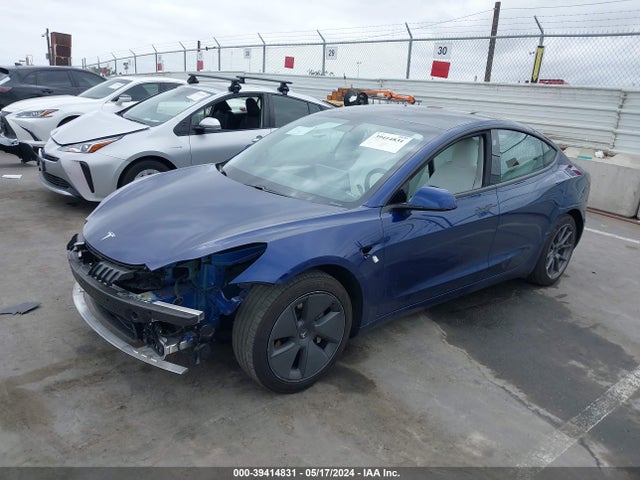Tesla Model 3 Long Range Dual Motor All-wheel Drive 2021 5YJ3E1EB6MF070964 Image 2