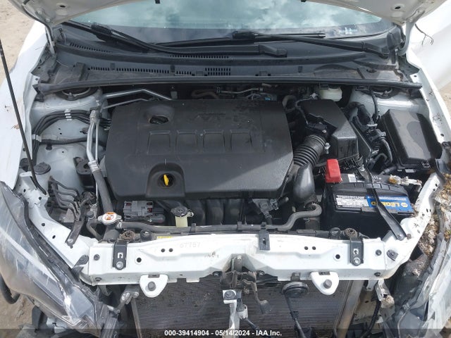 Toyota COROLLA LE 2018 2T1BURHE7JC089574 Image 10