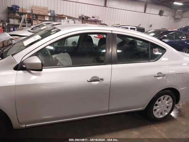 Nissan Versa 1.6 Sv 2018 3N1CN7AP6JK392191 Image 15
