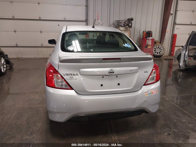 Nissan Versa 1.6 Sv 2018 3N1CN7AP6JK392191 Image 17