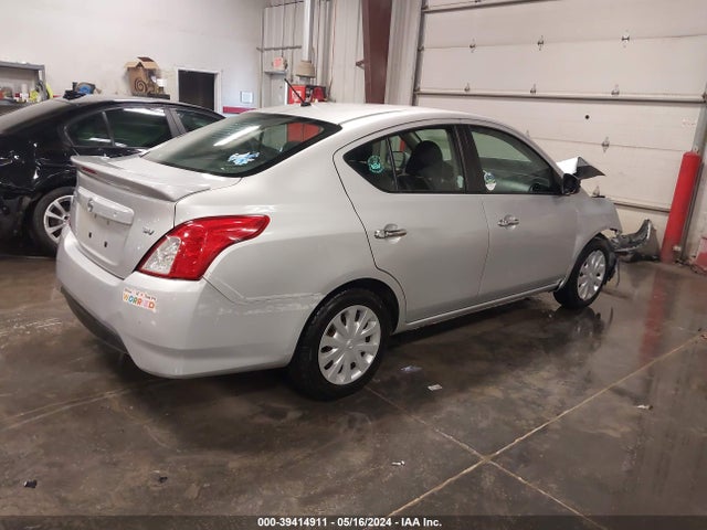Nissan Versa 1.6 Sv 2018 3N1CN7AP6JK392191 Image 4