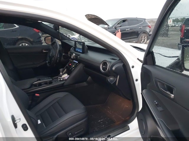 JTHGZ1B2XN5052379 Lexus Is 350 F Sport