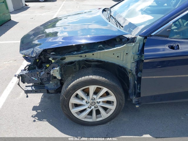 Toyota CAMRY LE 2022 4T1C11AK0NU627728 Image 6
