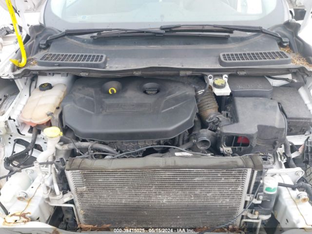 1FMCU9G92GUC71201 Ford ESCAPE SE