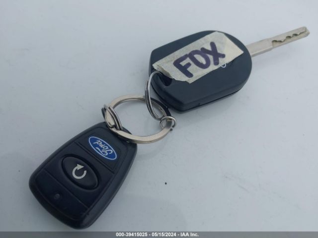 1FMCU9G92GUC71201 Ford ESCAPE SE