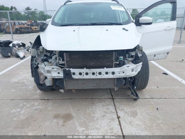1FMCU9G92GUC71201 Ford ESCAPE SE
