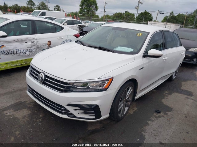 1VWDT7A3XHC073541 Volkswagen Passat 1.8t R-line