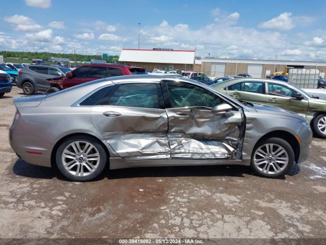 3LN6L2J92GR611566 Lincoln MKZ