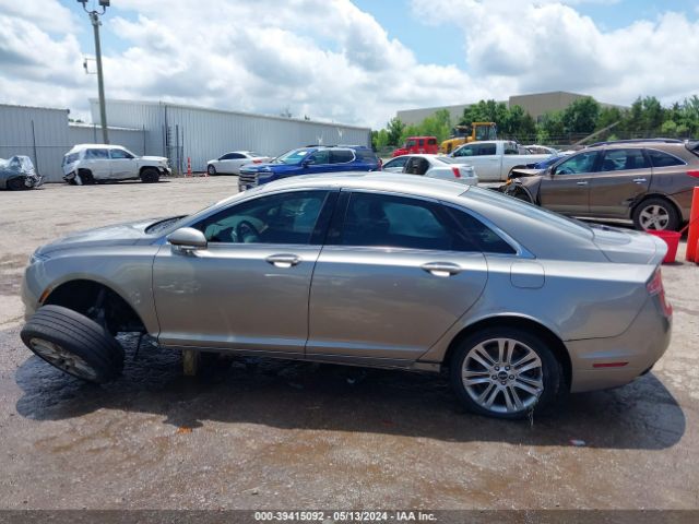 3LN6L2J92GR611566 Lincoln MKZ