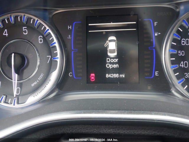 1C3CCCAB7FN571037 Chrysler 200 Limited