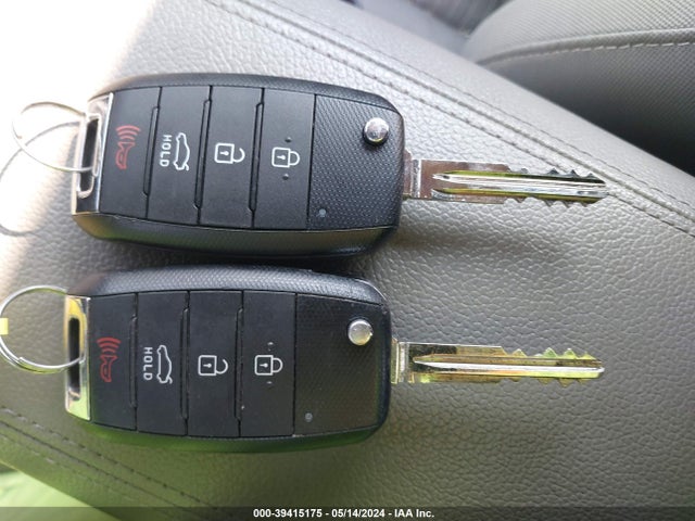 KIA FORTE LX 2016 KNAFX4A62G5609164 Image 11