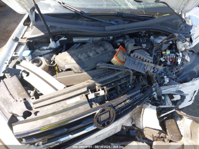 3VV3B7AXXMM129122 Volkswagen Tiguan 2.0t Se/2.0t Se R-line Black/2.0t Sel