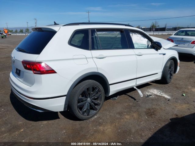 3VV3B7AXXMM129122 Volkswagen Tiguan 2.0t Se/2.0t Se R-line Black/2.0t Sel