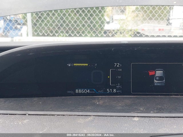 Toyota Prius Two Eco 2016 JTDKARFU4G3020474 Image 16