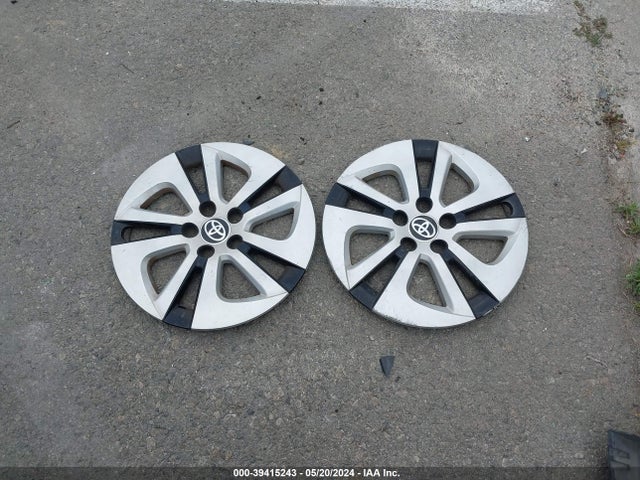 Toyota Prius Two Eco 2016 JTDKARFU4G3020474 Image 12