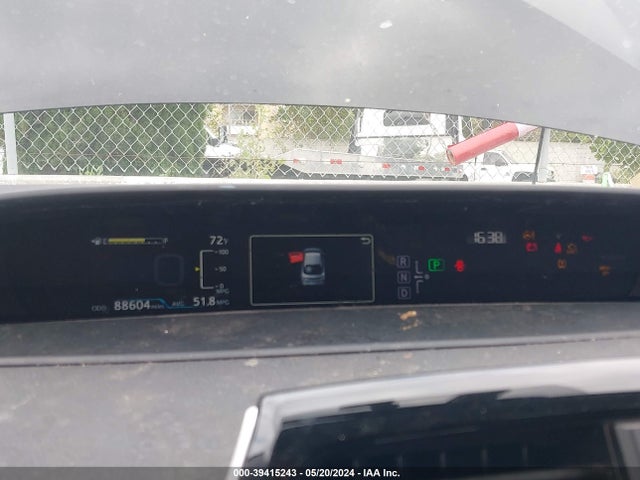 Toyota Prius Two Eco 2016 JTDKARFU4G3020474 Image 7