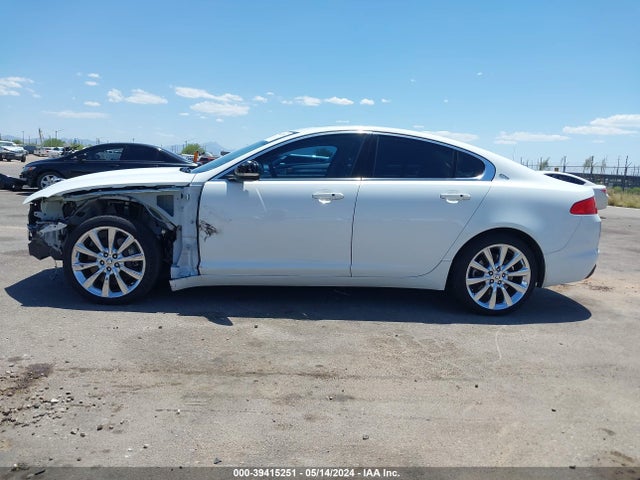 2012 JAGUAR XF SAJWA0HB3CLS29175 Photo 5