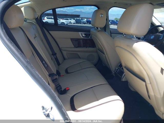2012 JAGUAR XF SAJWA0HB3CLS29175 Photo 7