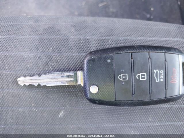 3KPFL4A75JE253201 KIA FORTE LX