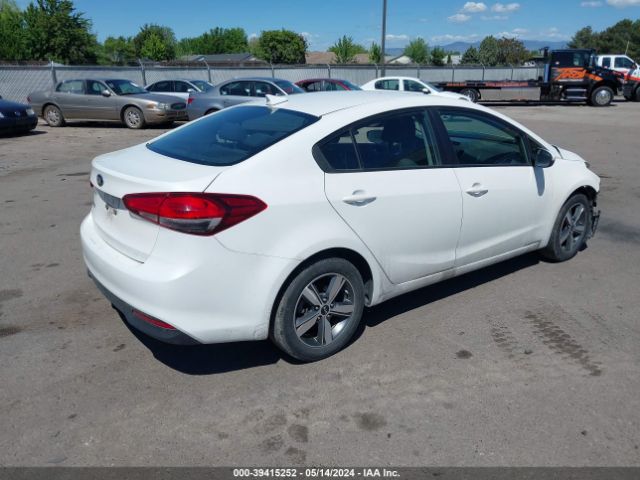 3KPFL4A75JE253201 KIA FORTE LX