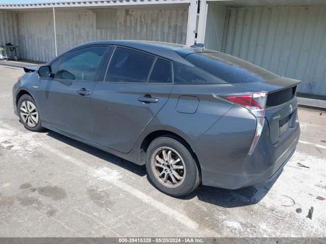 Toyota Prius Two Eco 2016 JTDKARFUXG3026070 Image 3
