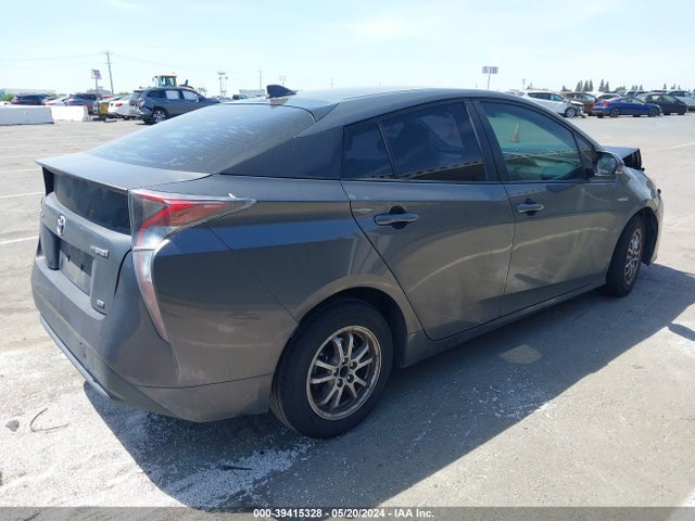Toyota Prius Two Eco 2016 JTDKARFUXG3026070 Image 4