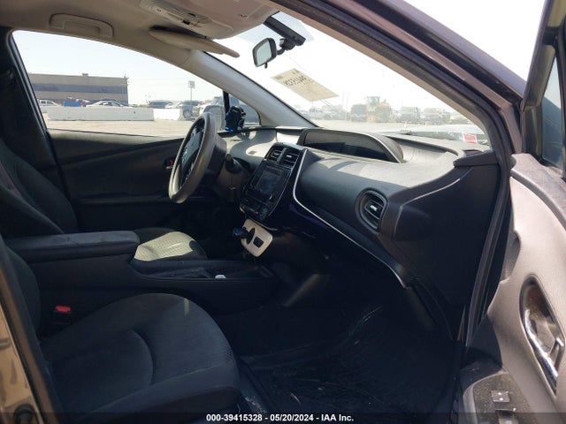 Toyota Prius Two Eco 2016 JTDKARFUXG3026070 Image 5