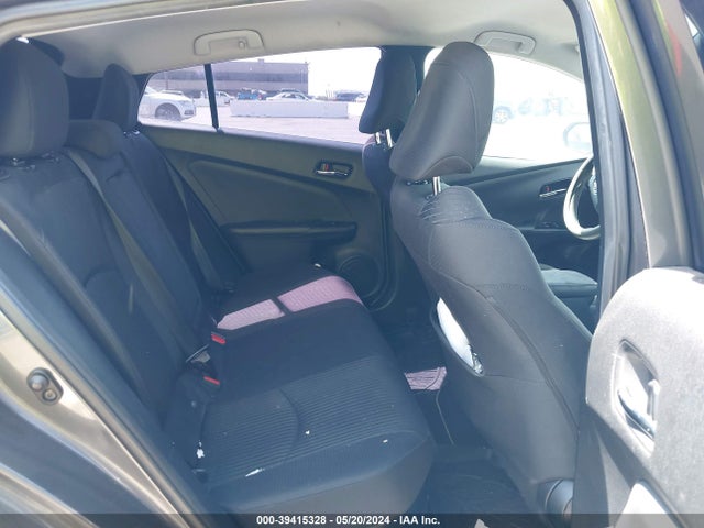 Toyota Prius Two Eco 2016 JTDKARFUXG3026070 Image 8