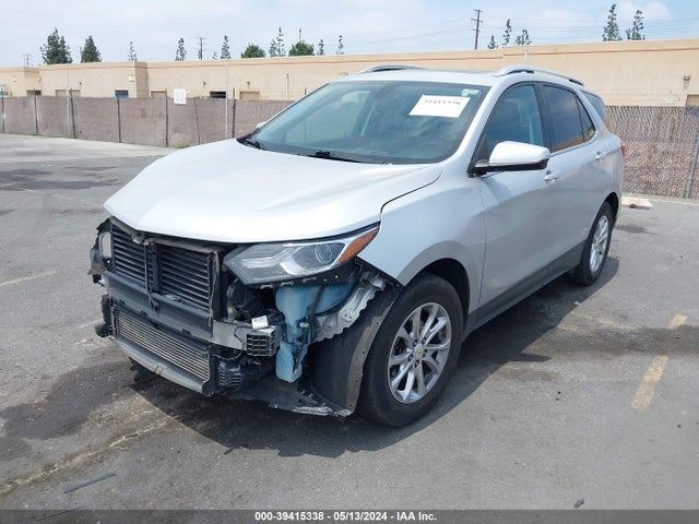 Chevrolet EQUINOX LT 2018 2GNAXJEV8J6323058 Image 2