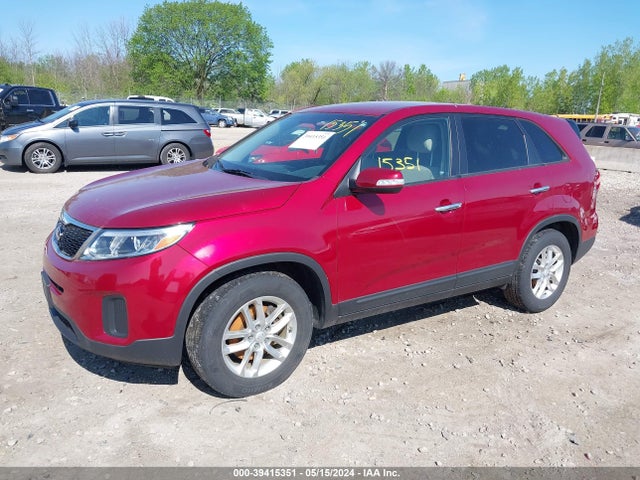 KIA SORENTO LX 2015 5XYKT3A6XFG618952 Image 2