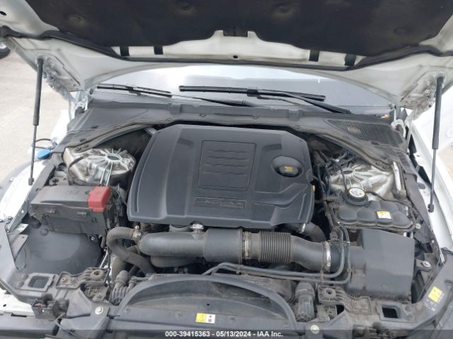 SAJAR4FX3JCP37331 Jaguar Xe 25t