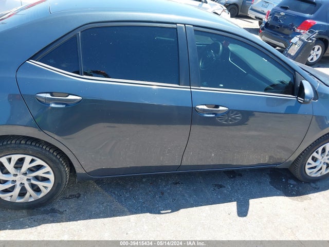 Toyota COROLLA LE 2018 5YFBURHE2JP798607 Image 13