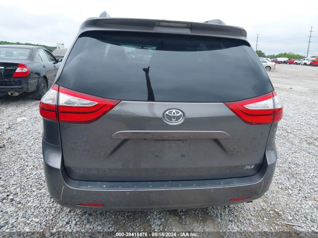 Toyota Sienna Xle 8 Passenger 2017 5TDYZ3DC5HS836765 Image 17