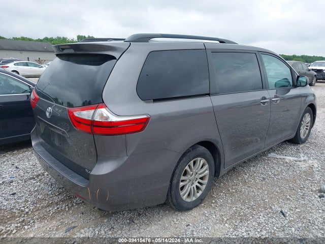 Toyota Sienna Xle 8 Passenger 2017 5TDYZ3DC5HS836765 Image 4