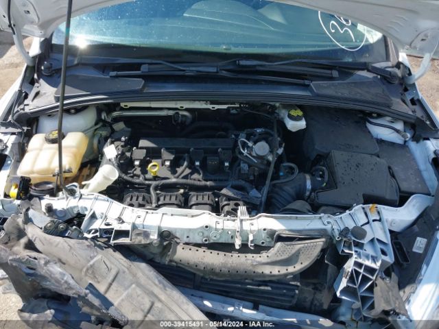 1FADP3K27JL207181 Ford FOCUS SE