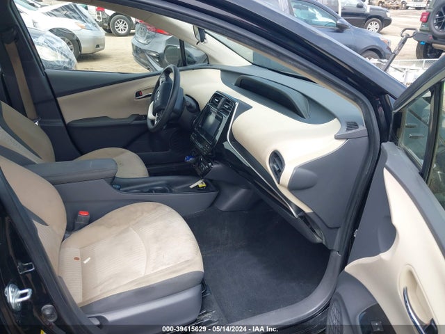 Toyota Prius Two 2017 JTDKBRFU9H3056806 Image 5