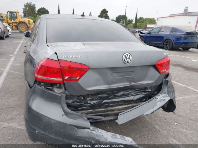 1VWAT7A34FC070439 Volkswagen Passat 1.8t S