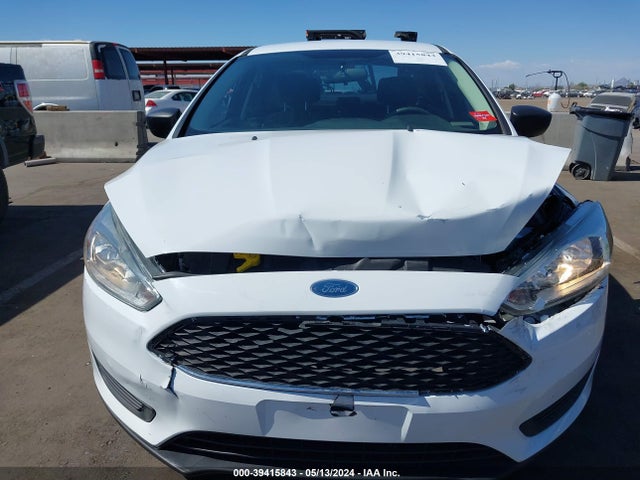 Ford FOCUS S 2017 1FADP3E2XHL230735 Image 6