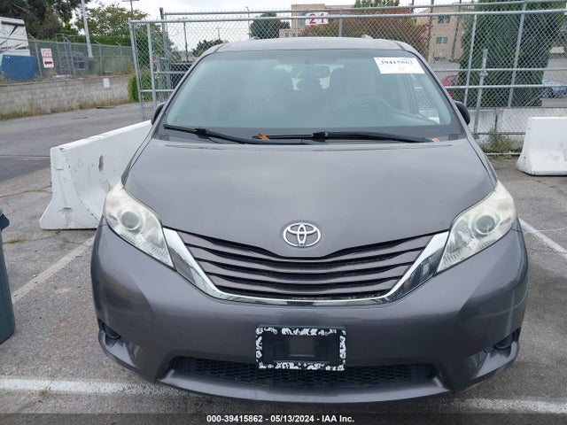 Toyota Sienna Le 8 Passenger 2017 5TDKZ3DC9HS825225 Image 12